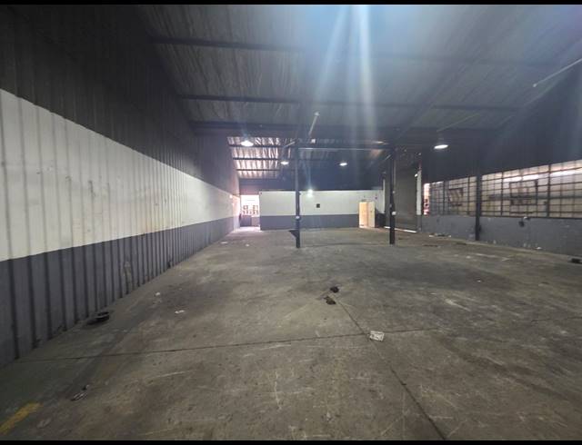 400M² WAREHOUSE TO LET IN ALRODE SOUTH